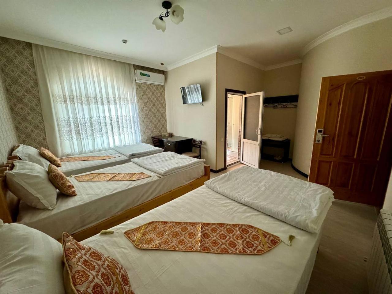 Qamar Hotel Бухара Екстериор снимка